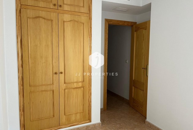 Segunda mano - Apartamento / piso -
Almoradí