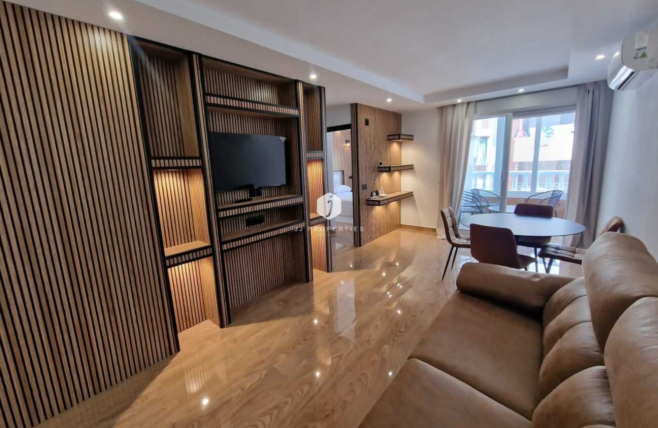 Tweedehands - Appartement / flat -
Torrevieja - Costa Blanca