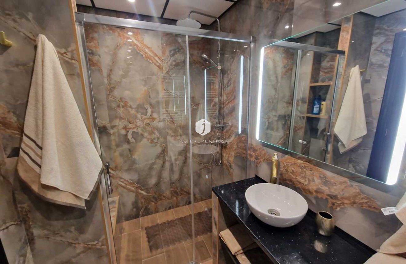 Tweedehands - Appartement / flat -
Torrevieja - Costa Blanca