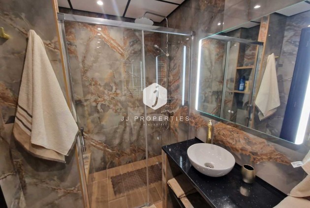 Tweedehands - Appartement / flat -
Torrevieja - Costa Blanca