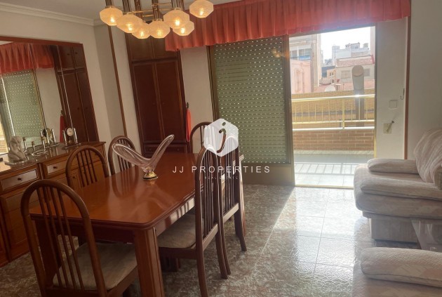 Tweedehands - Appartement / flat -
Torrevieja - Centro
