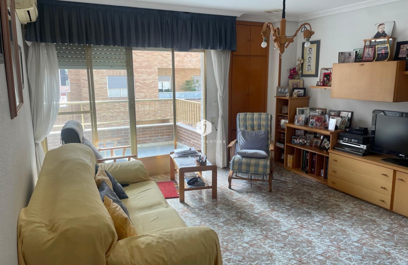 Tweedehands - Appartement / flat -
Torrevieja - Centro