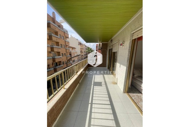 Tweedehands - Appartement / flat -
Torrevieja - Centro