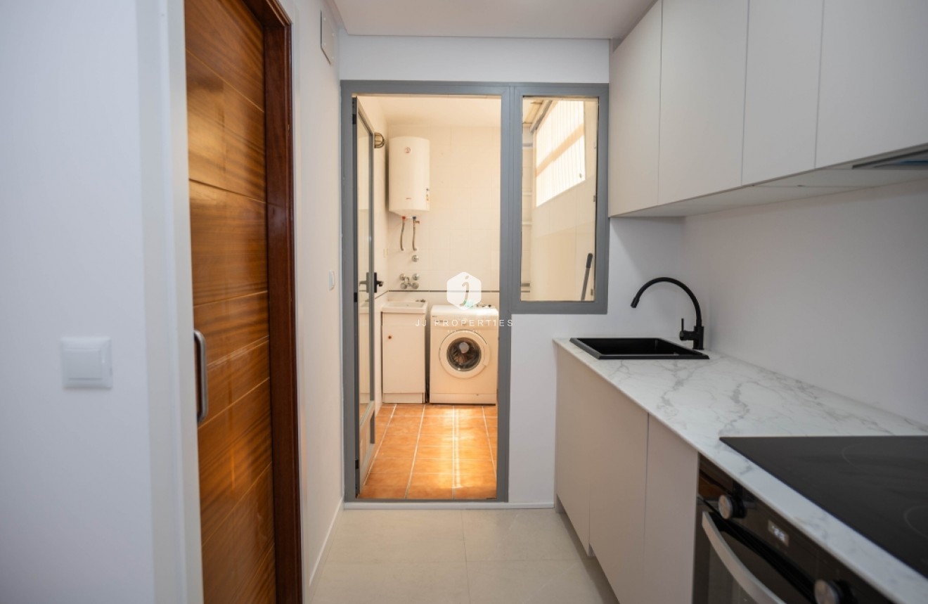 Tweedehands - Appartement / flat -
Torrevieja - Costa Blanca