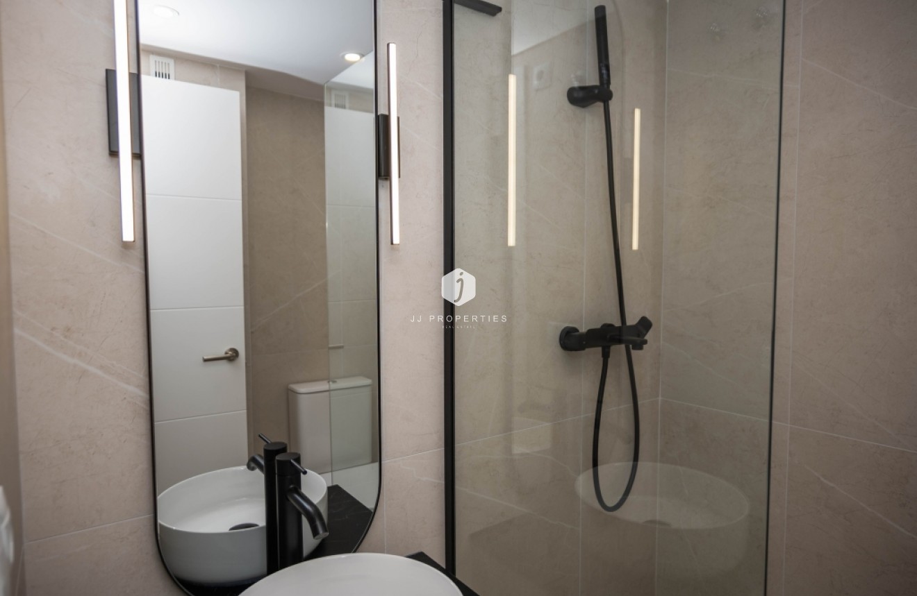 Tweedehands - Appartement / flat -
Torrevieja - Costa Blanca