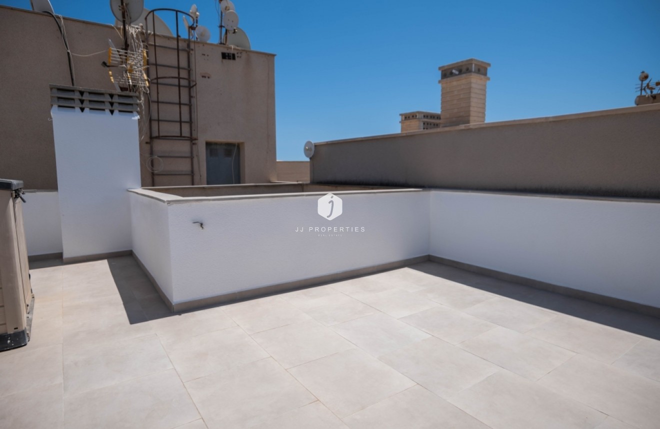 Tweedehands - Appartement / flat -
Torrevieja - Costa Blanca