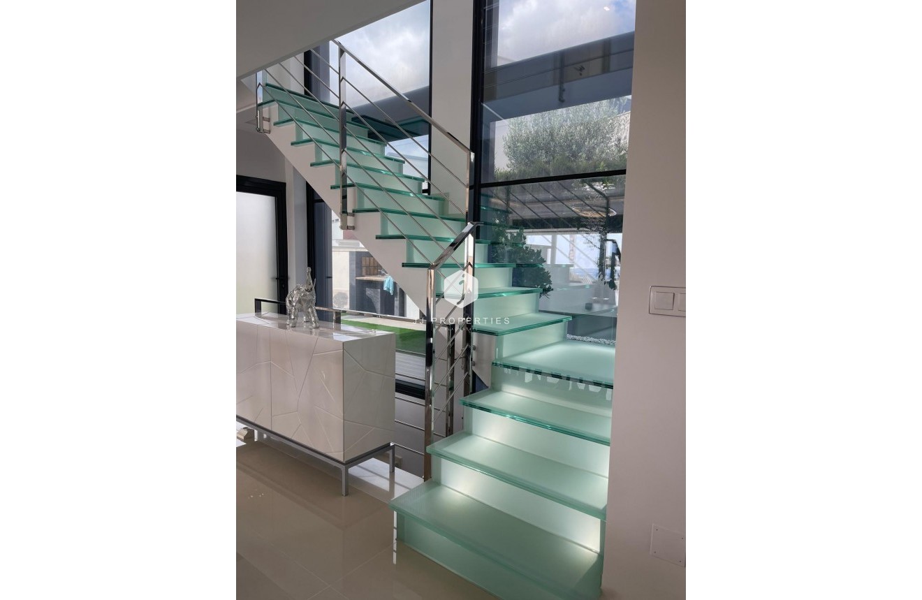 Tweedehands - Villa -
San Miguel de Salinas - Altos De San Miguel