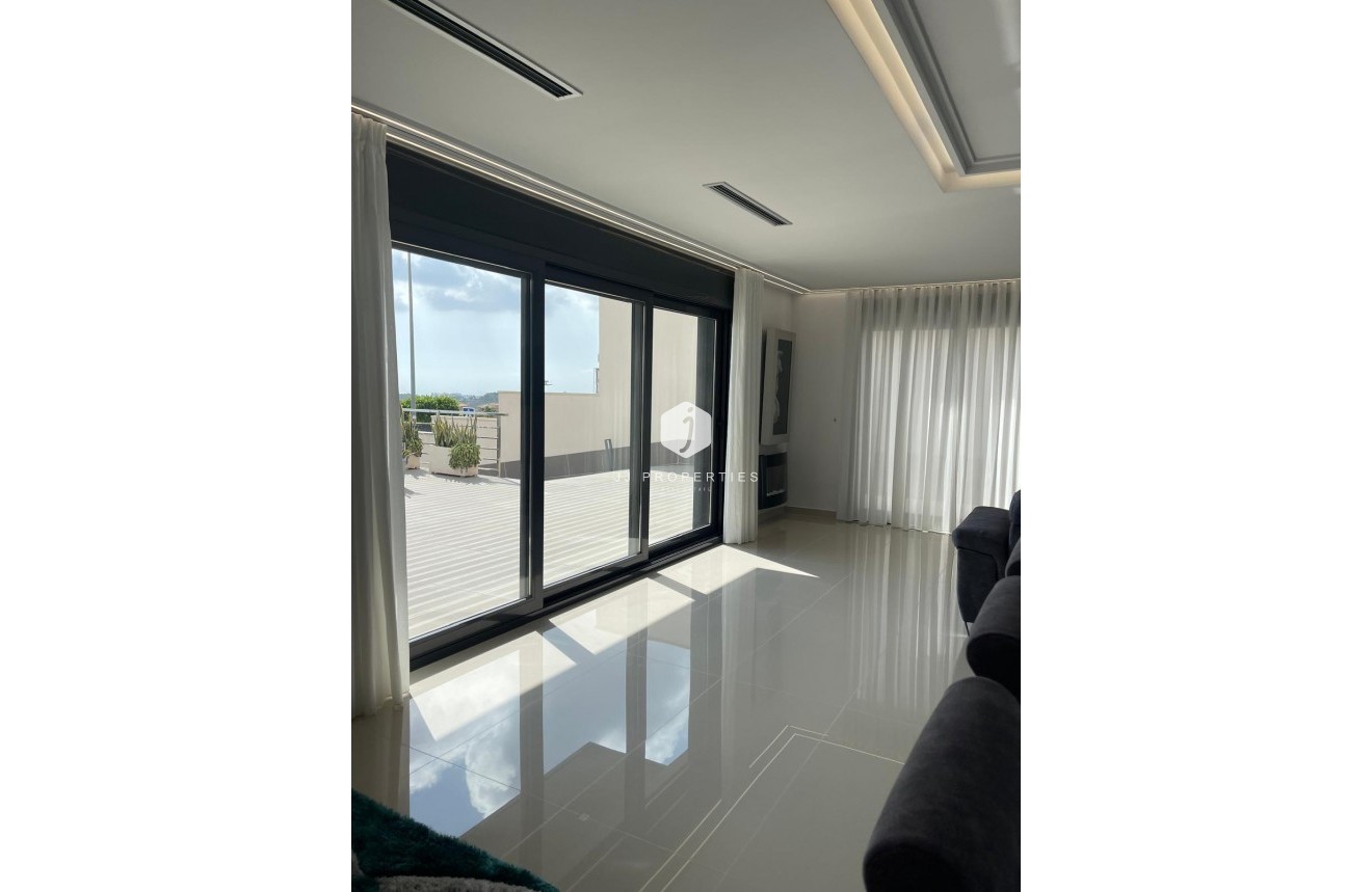 Tweedehands - Villa -
San Miguel de Salinas - Altos De San Miguel