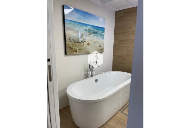 Tweedehands - Villa -
San Miguel de Salinas - Altos De San Miguel