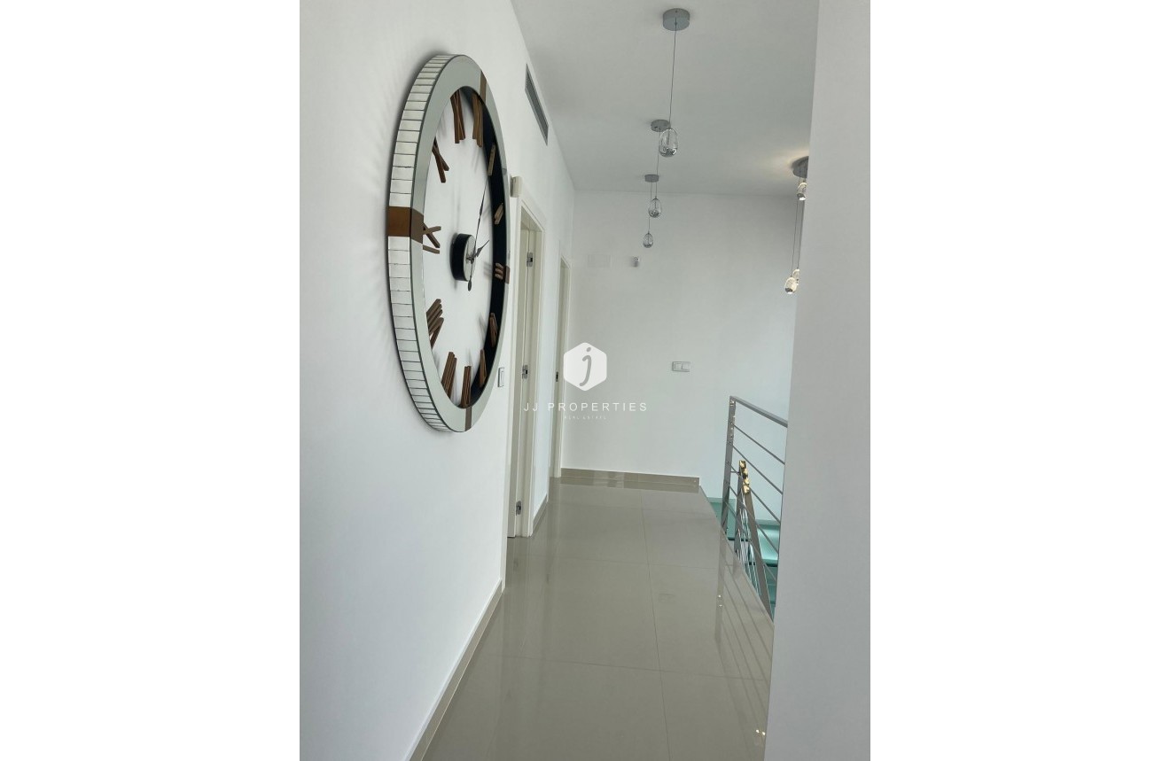 Tweedehands - Villa -
San Miguel de Salinas - Altos De San Miguel