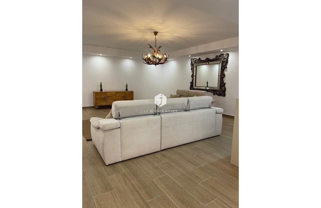 Tweedehands - Villa -
San Miguel de Salinas - Altos De San Miguel