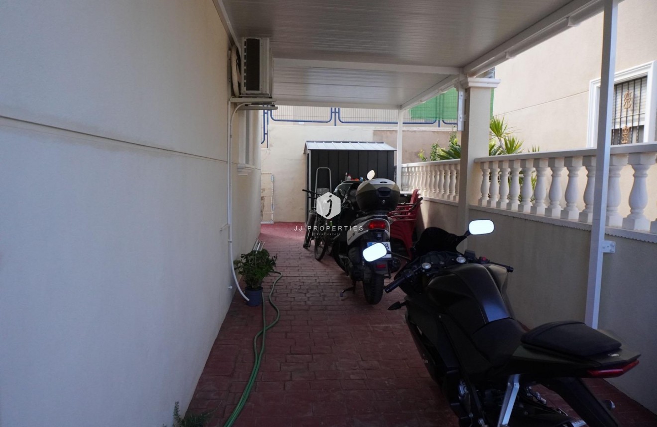 D'occasion - Villa -
San Miguel de Salinas