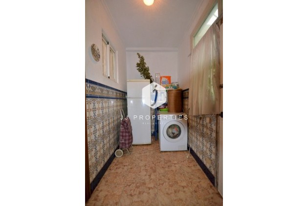 Resale - Chalet -
Guardamar del Segura - Costa Blanca