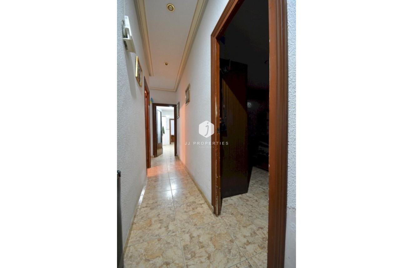 Resale - Chalet -
Guardamar del Segura - Costa Blanca