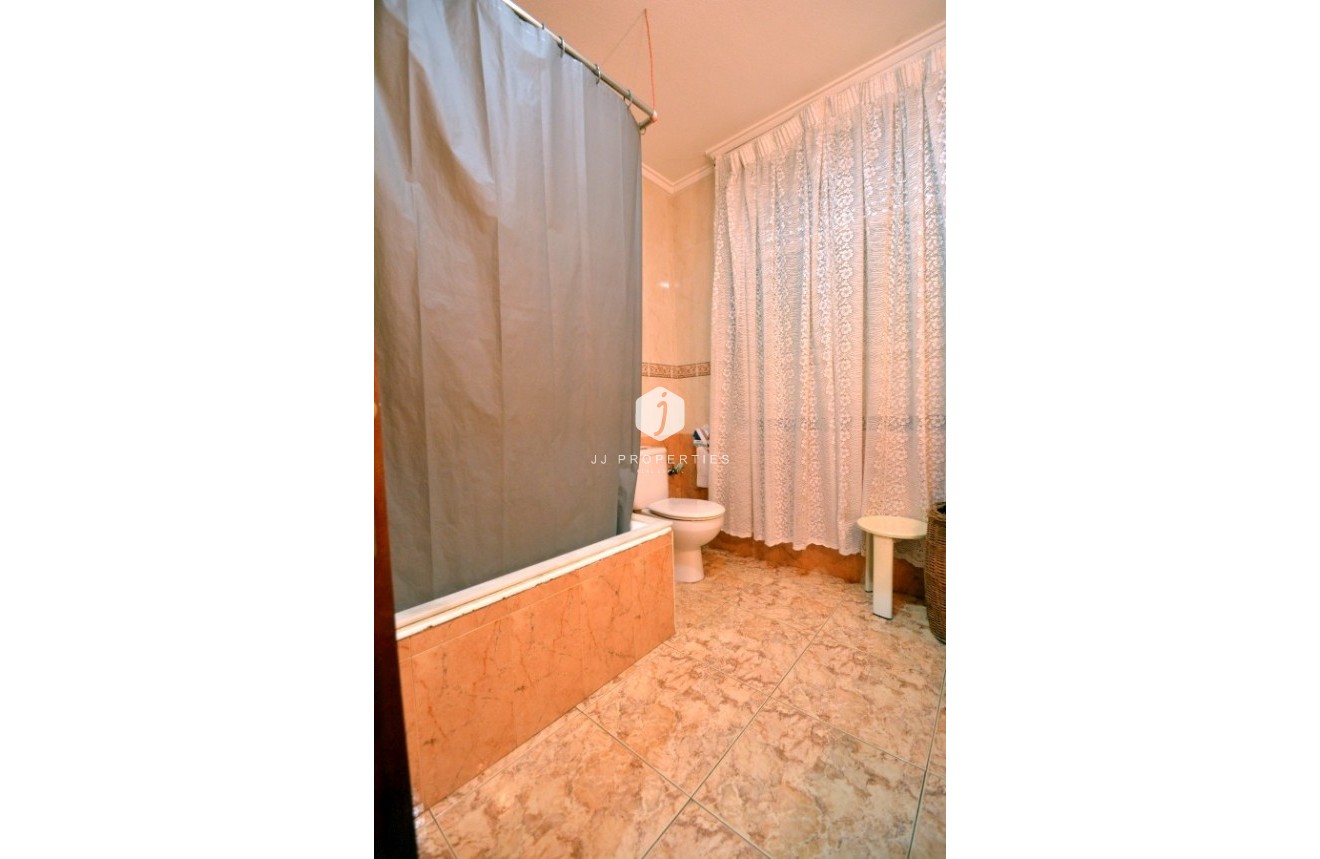 Resale - Chalet -
Guardamar del Segura - Costa Blanca