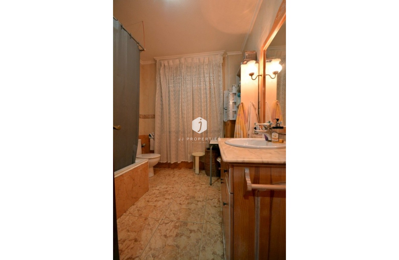 Resale - Chalet -
Guardamar del Segura - Costa Blanca