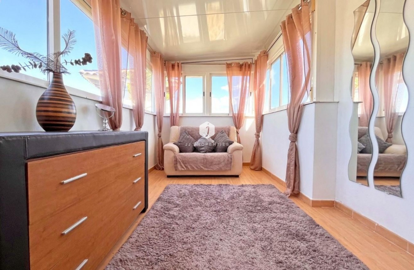 Tweedehands - Villa -
La Zenia - Costa Blanca