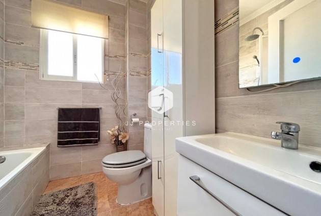 Tweedehands - Villa -
La Zenia - Costa Blanca