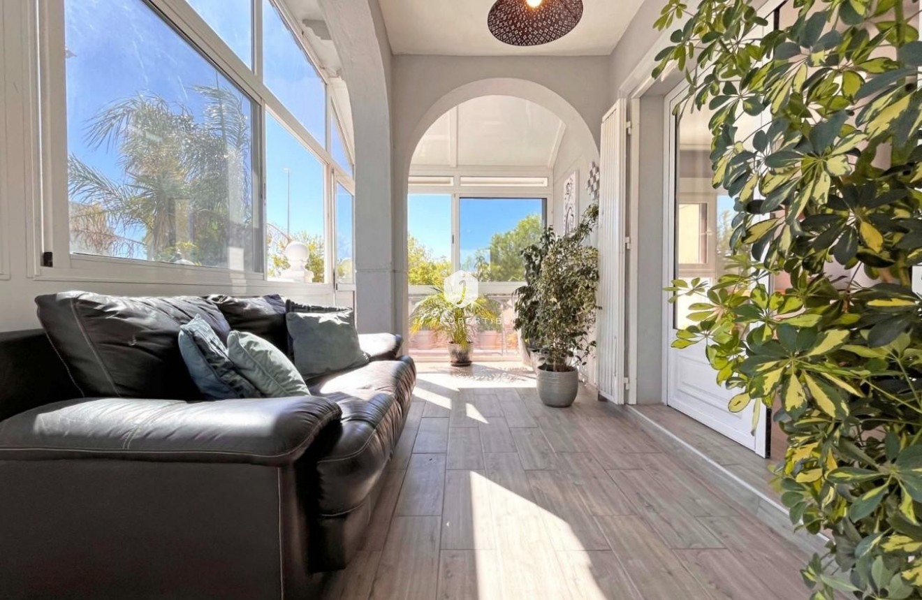 Tweedehands - Villa -
La Zenia - Costa Blanca