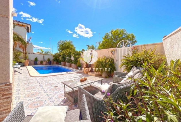 Tweedehands - Villa -
La Zenia - Costa Blanca
