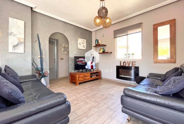 Tweedehands - Villa -
La Zenia - Costa Blanca