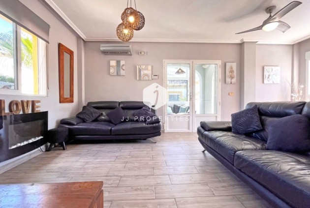 Tweedehands - Villa -
La Zenia - Costa Blanca