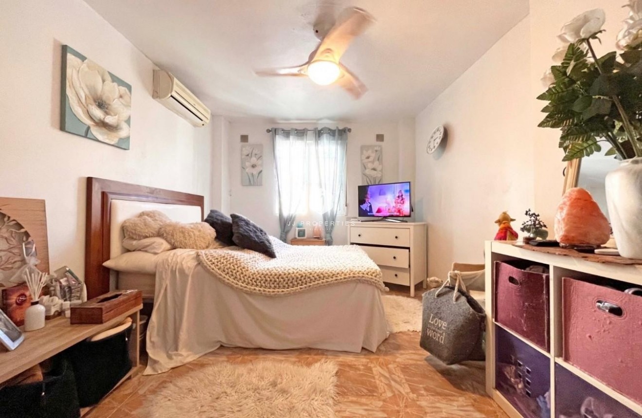 Tweedehands - Villa -
La Zenia - Costa Blanca