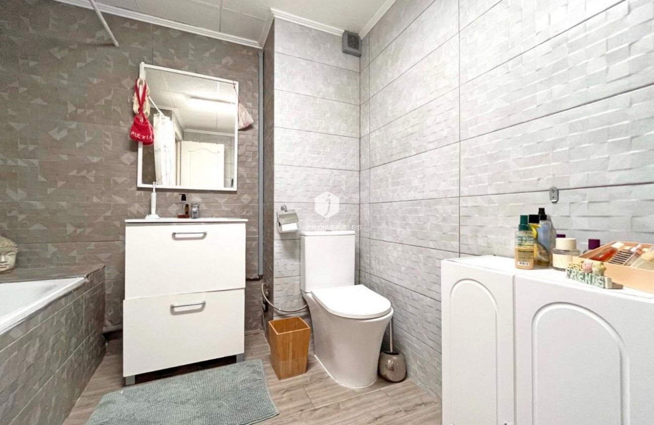 Tweedehands - Villa -
La Zenia - Costa Blanca