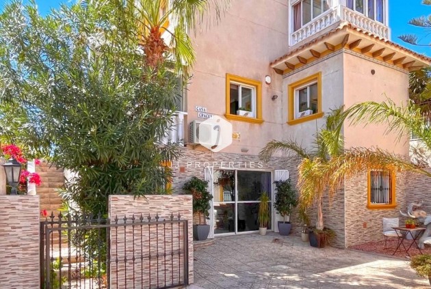 Tweedehands - Villa -
La Zenia - Costa Blanca