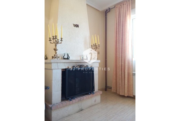 Tweedehands - Bungalow -
Orihuela Costa - PAU 26