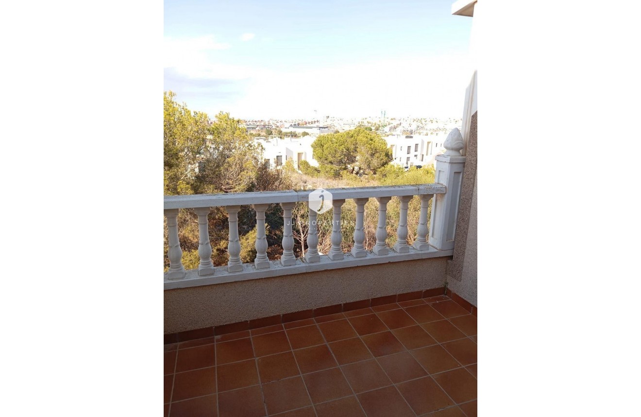 Tweedehands - Bungalow -
Orihuela Costa - PAU 26