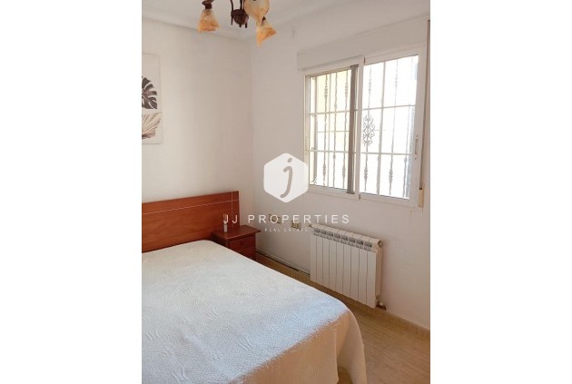 Tweedehands - Bungalow -
Orihuela Costa - PAU 26