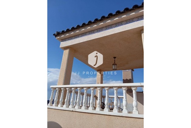 Tweedehands - Bungalow -
Orihuela Costa - PAU 26