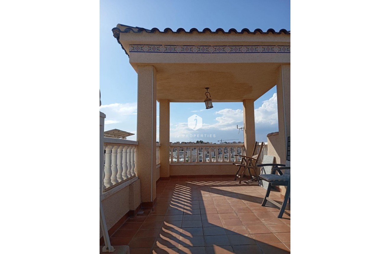 Tweedehands - Bungalow -
Orihuela Costa - PAU 26