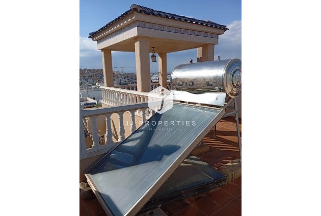 Tweedehands - Bungalow -
Orihuela Costa - PAU 26