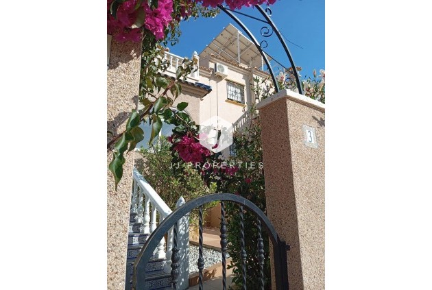 Tweedehands - Bungalow -
Orihuela Costa - PAU 26