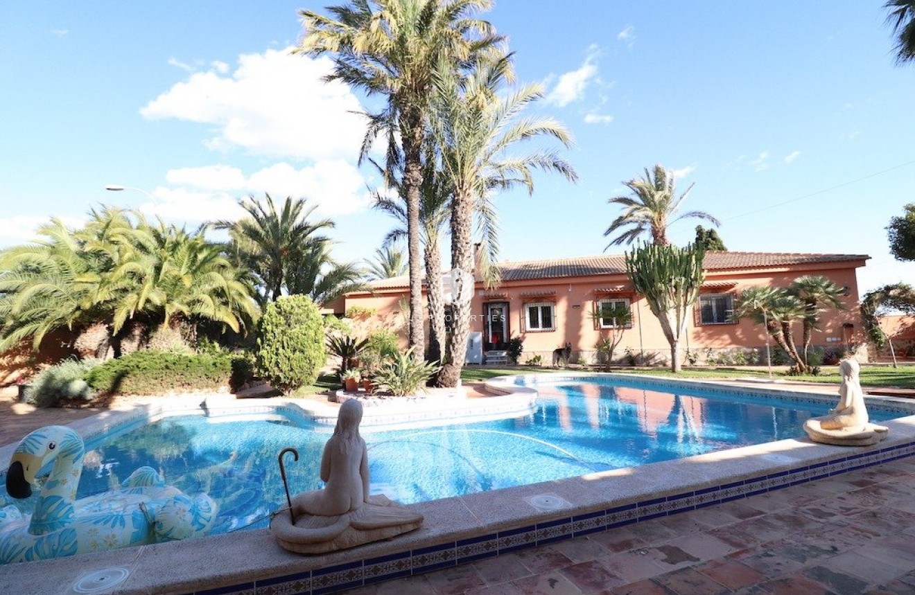 Tweedehands - Villa -
Torrevieja - Costa Blanca