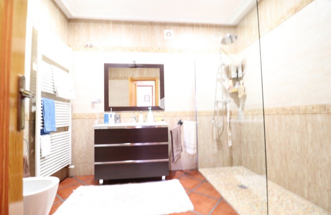 Tweedehands - Villa -
Torrevieja - Costa Blanca