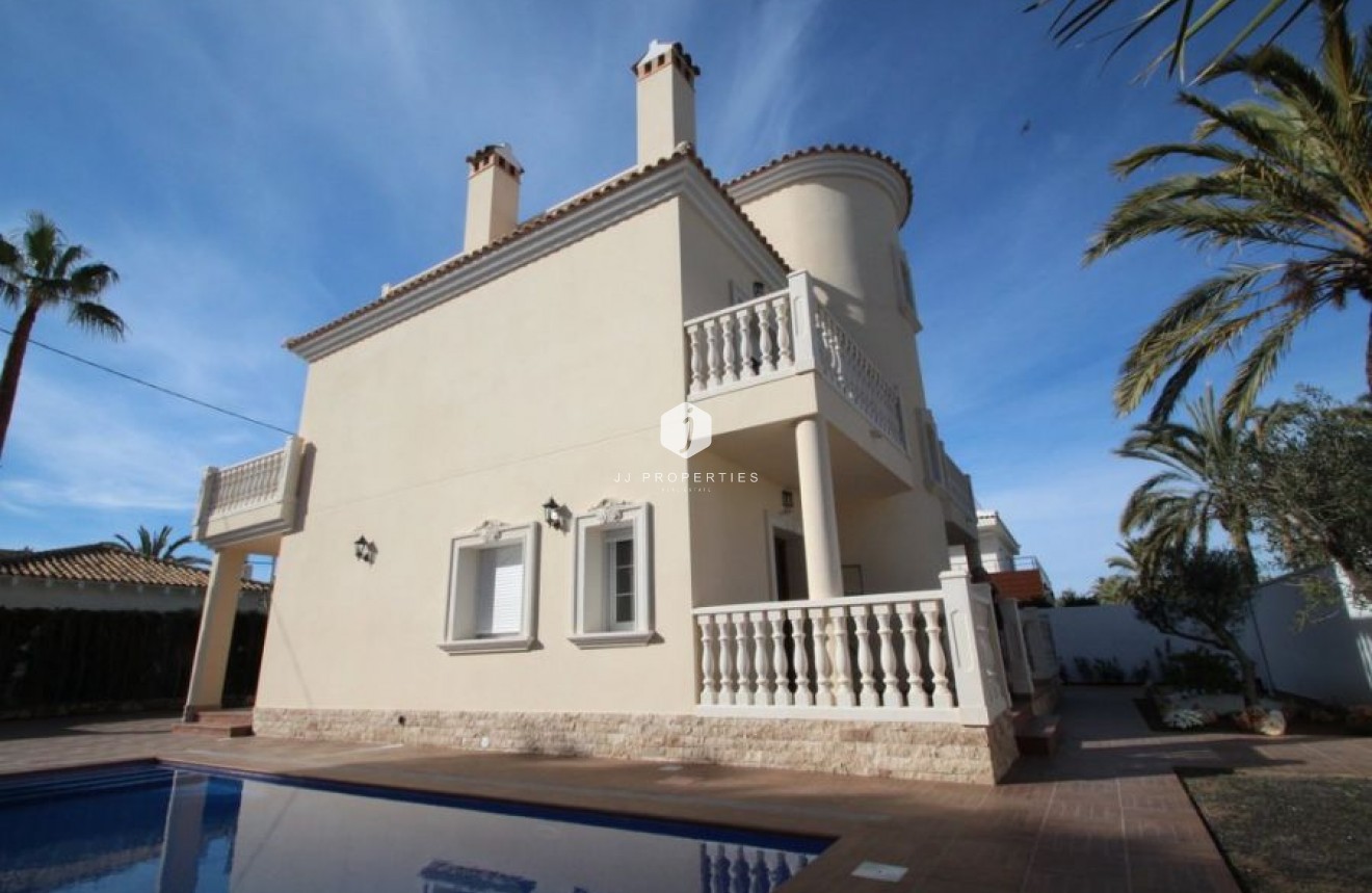 Tweedehands - Villa -
Orihuela Costa - Costa Blanca