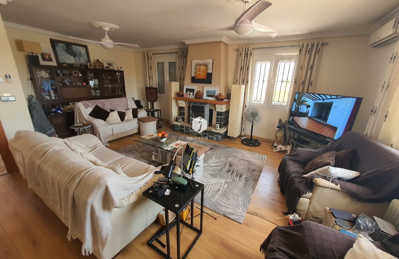 Tweedehands - Villa -
Los Balcones - Costa Blanca