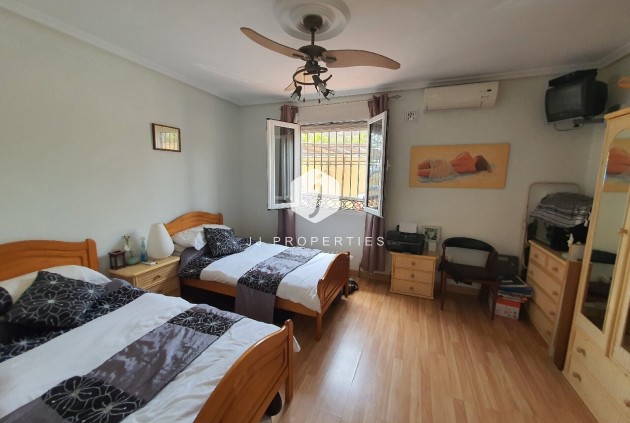 Tweedehands - Villa -
Los Balcones - Costa Blanca