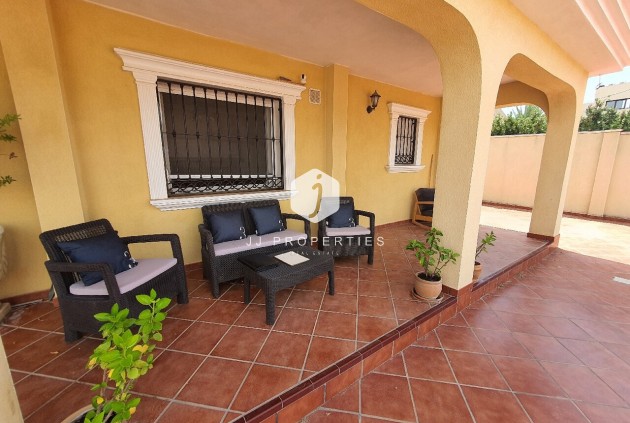 Tweedehands - Villa -
Los Balcones - Costa Blanca