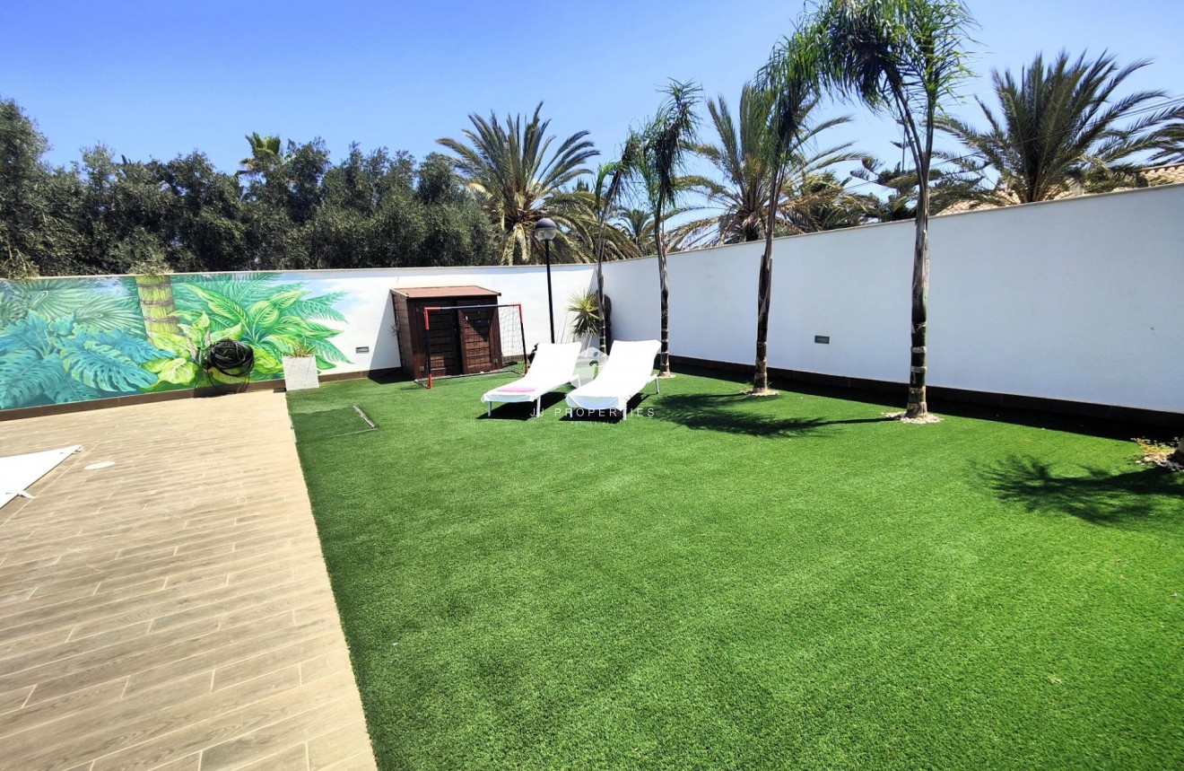 Tweedehands - Villa -
Cabo Roig - Costa Blanca