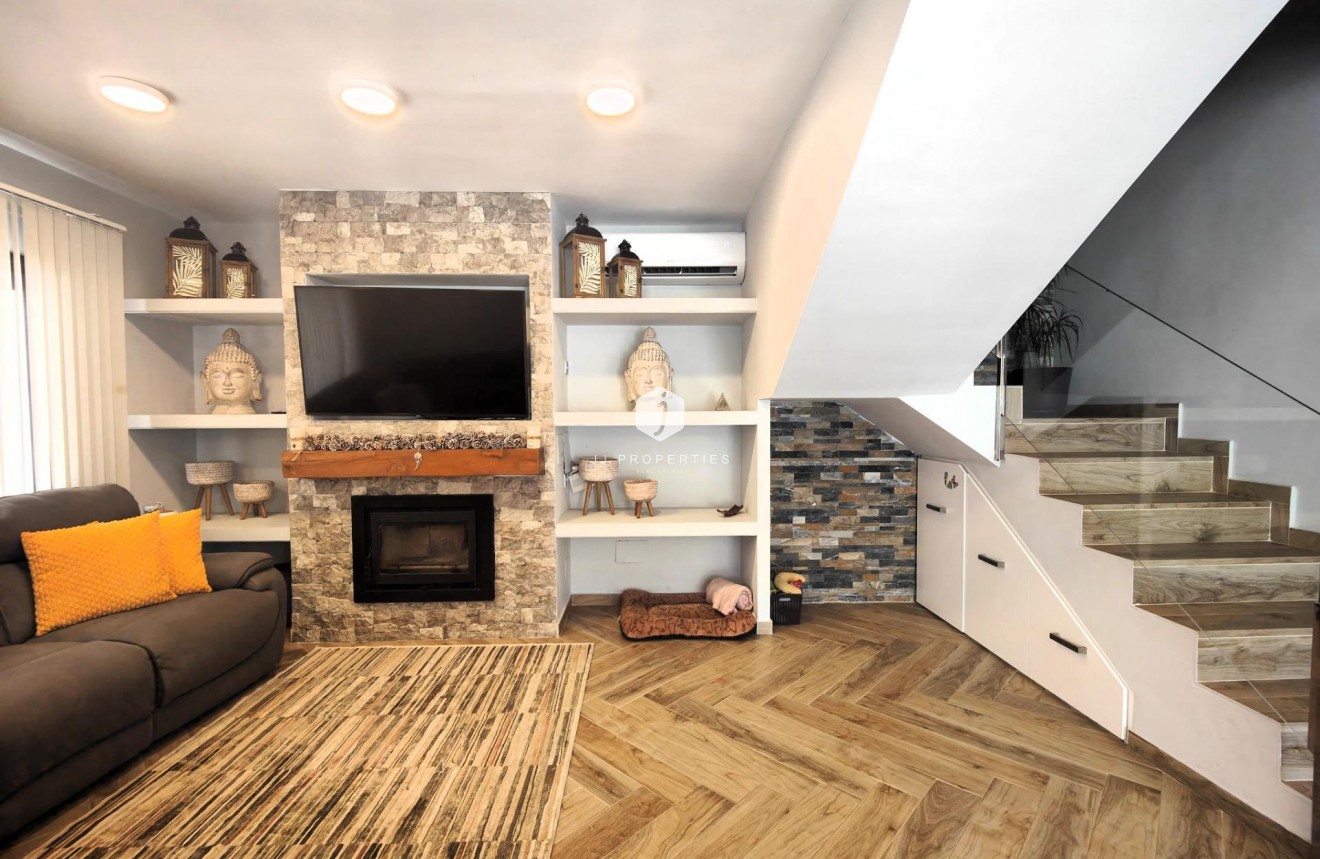 Tweedehands - Villa -
Cabo Roig - Costa Blanca