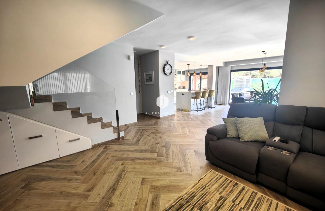 Tweedehands - Villa -
Cabo Roig - Costa Blanca