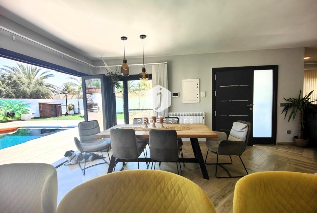 Tweedehands - Villa -
Cabo Roig - Costa Blanca