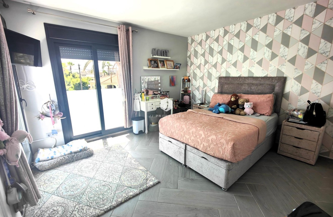 Tweedehands - Villa -
Cabo Roig - Costa Blanca