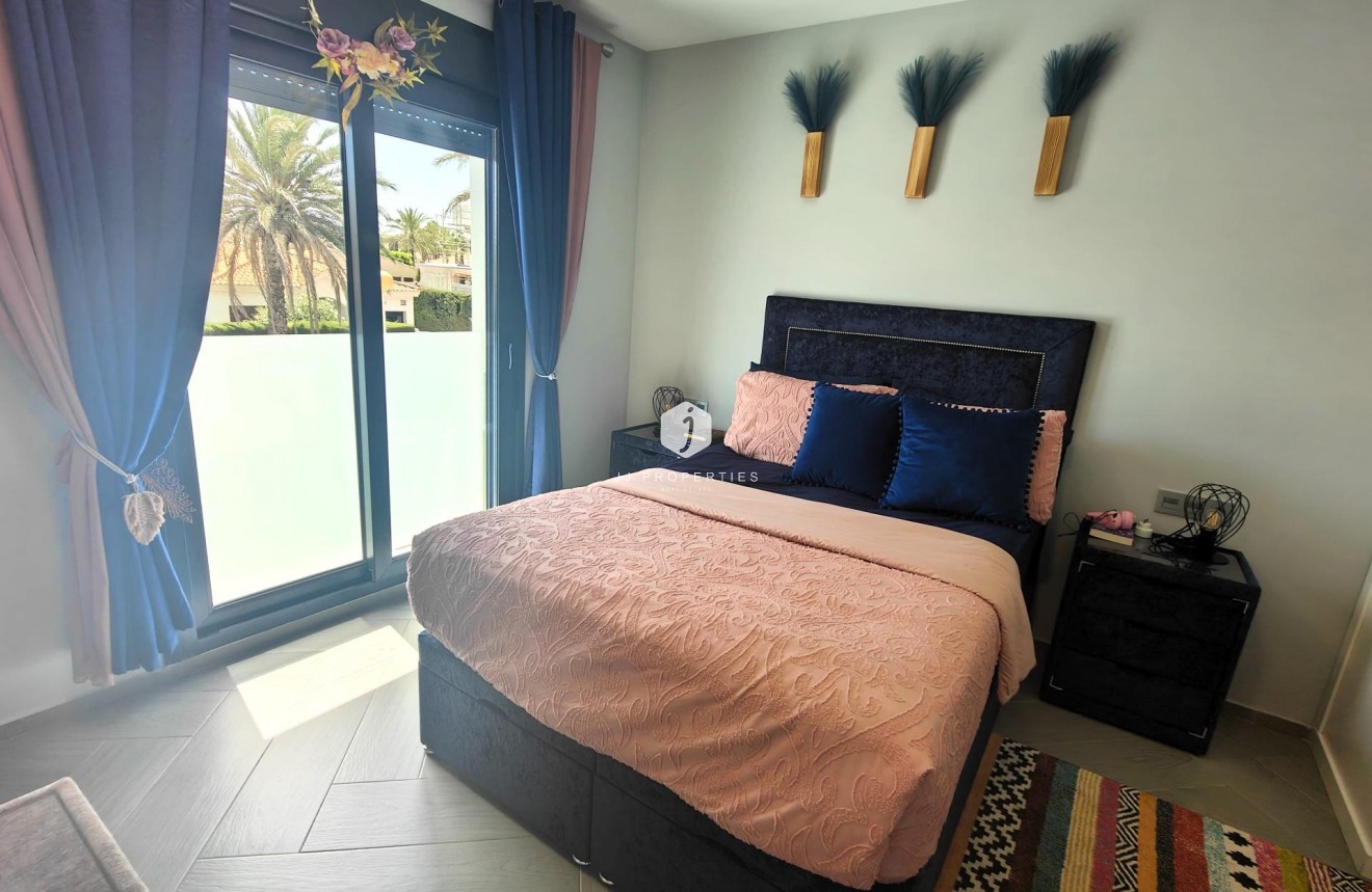 Tweedehands - Villa -
Cabo Roig - Costa Blanca