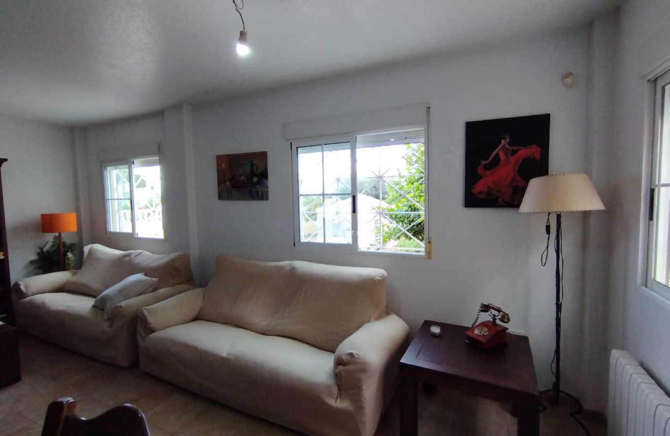 Tweedehands - Villa -
Torrevieja - Costa Blanca