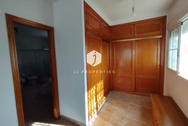 Tweedehands - Villa -
Torrevieja - Costa Blanca